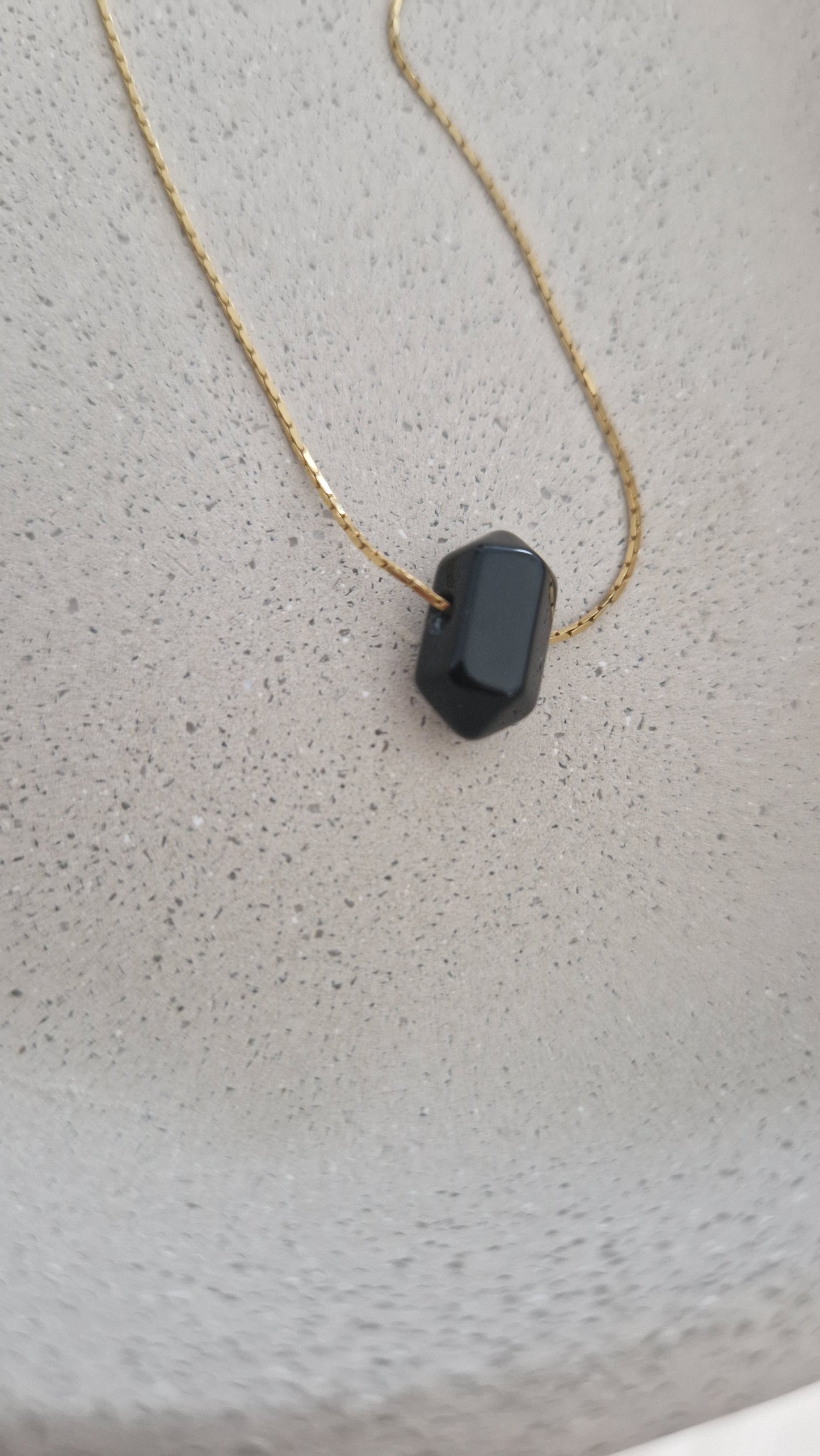 Mini onyx chain necklace