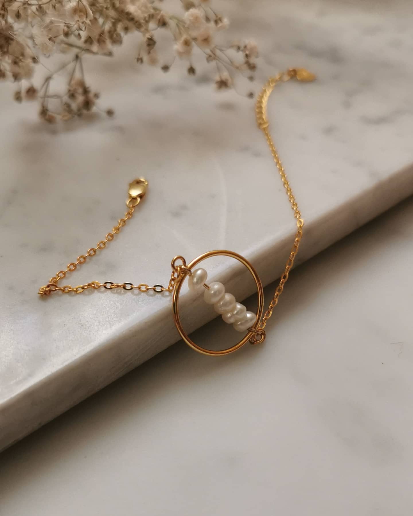 Pearl bracelet in gold ring 24k sterling silver gold plated