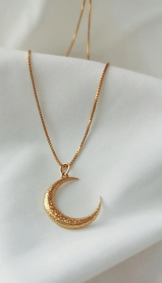 Moon necklace